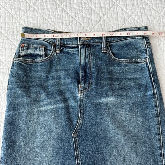 Hudson Jeans Classic Blue Denim - Picture 3 of 9